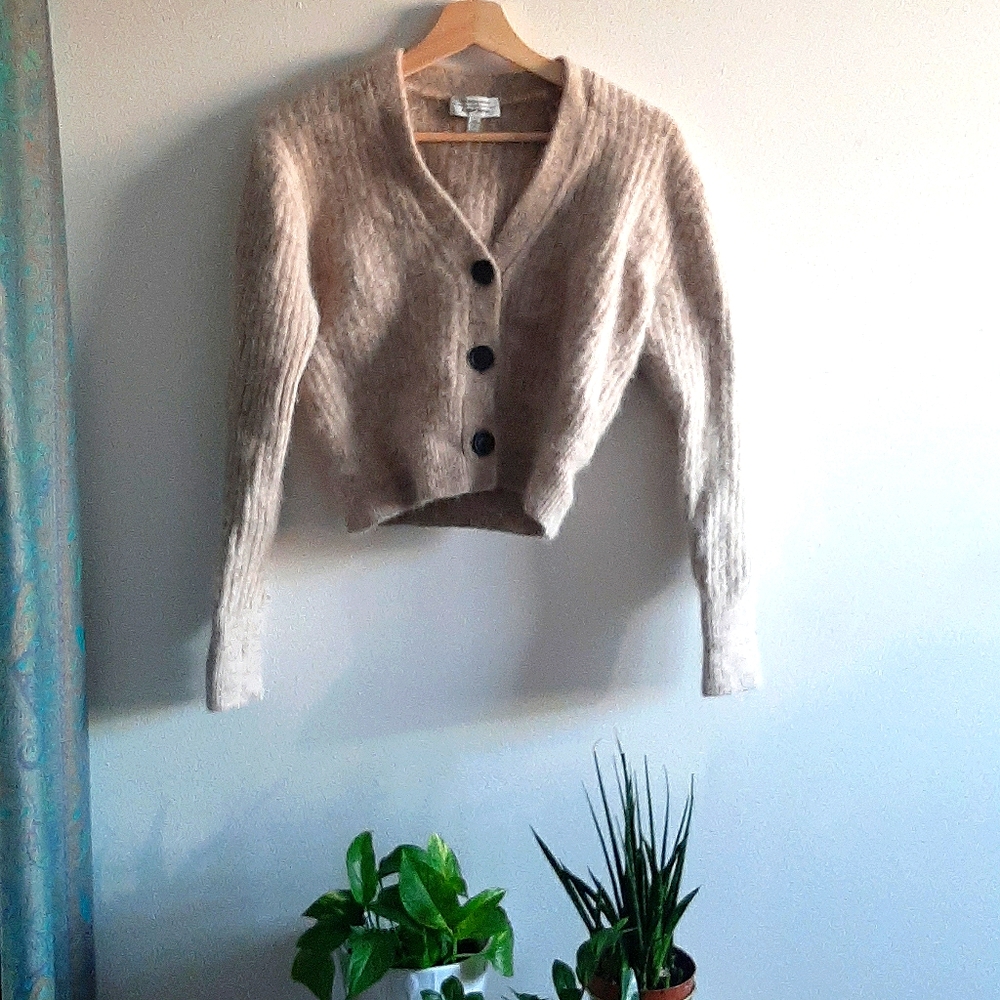 ALPACA WOOL vintage style cropped cardigan sweater